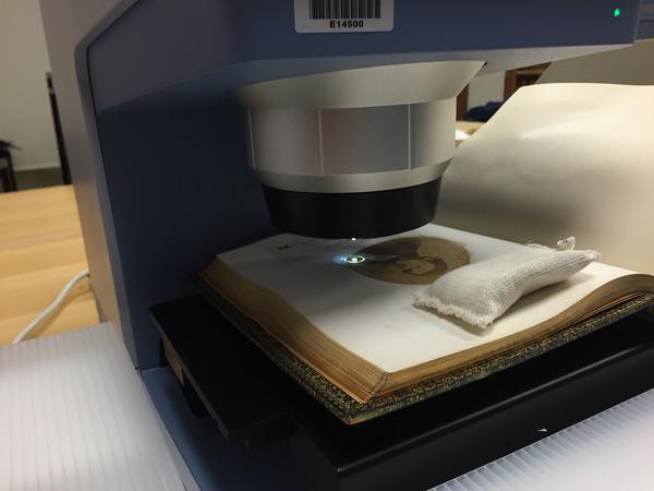 Bruker Lumos FTIR microscope system